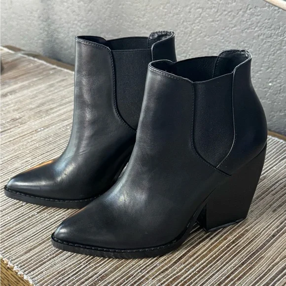 bp. Black Leather Pointed Toe Block Heel Ankle Booties - Picture 2 of 3
